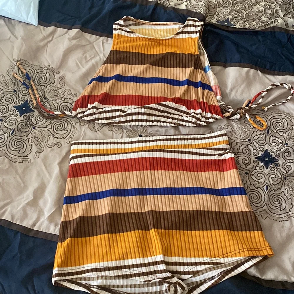 Short set - Picture 2 of 2
